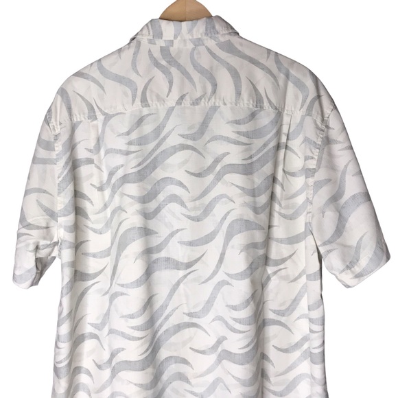 Tommy Bahama Camp Shirt Silk Blend Short Sleeve Wavy Pattern Cream Grey Men’s XL - Picture 9 of 13
